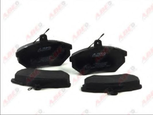 Комплект гальмівних колодок передн , AUDI 100 C3, 80 B4, A4 B5, A4 B6, CABRIOLET B3, COUPE B3  CHERY COWIN  SEAT CORDOBA, CORDOBA VARIO, IBIZA II, IBIZA III, IBIZA IV, IBIZA IV SC 1.3-2.9 01.81-  арт. C1W005ABE